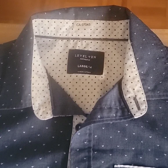 Level Ten Authentic - Picture 2 of 3